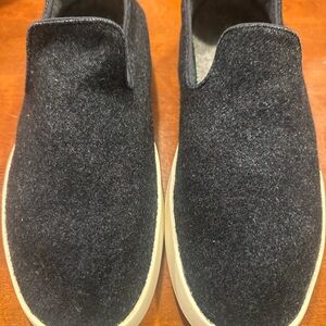 Allbirds Men's Dark Navy  Slip-On Loafer Sneakers. Size 10. Merino. Washable.